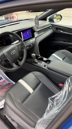 تۆیۆتا کامری